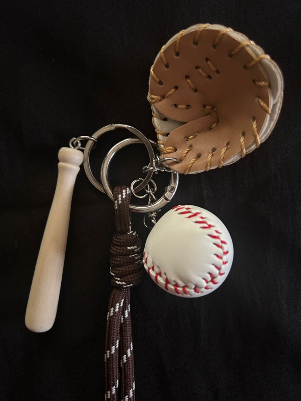 baseball keychain - Picture 3 of 4